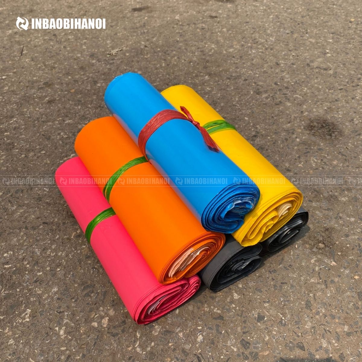 Túi niêm phong đóng hàng chất liệu PE