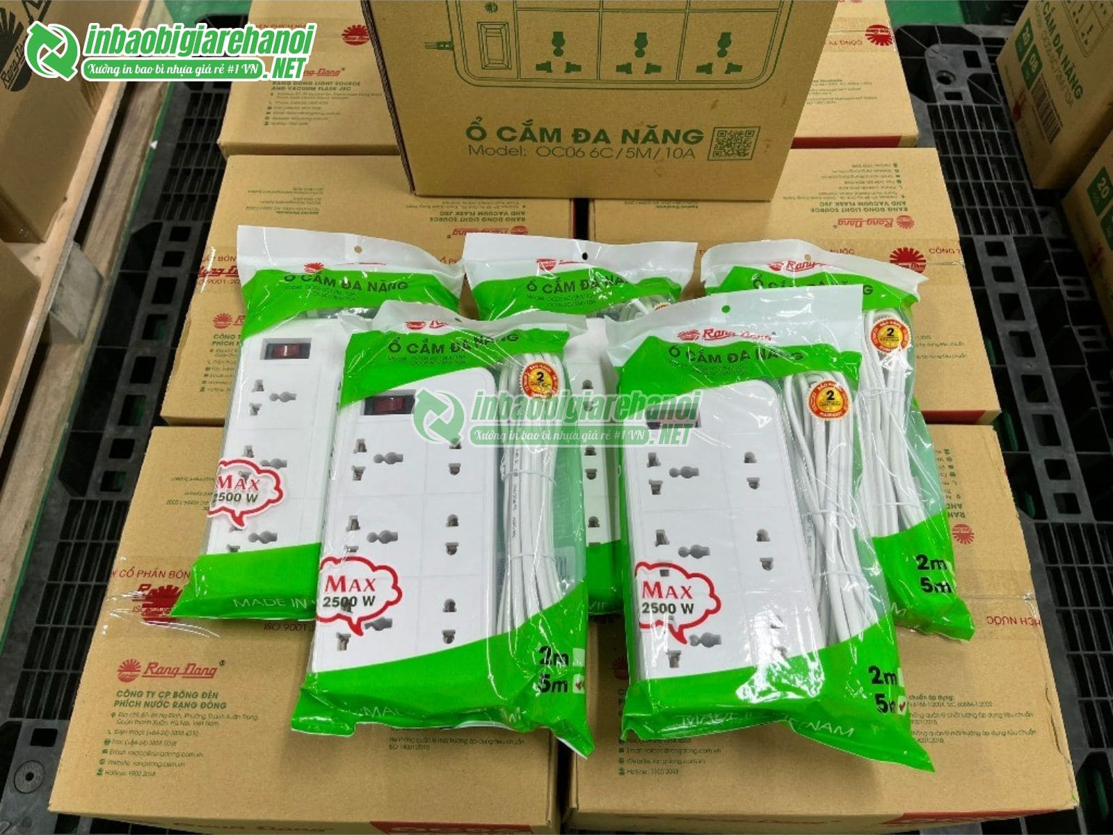 Nhận sản xuất bao bì đựng ổ cắm điện theo yêu cầu