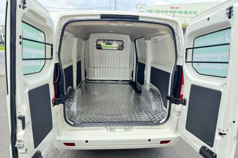 xe-van-chuyen-bao-bi-nhua-9