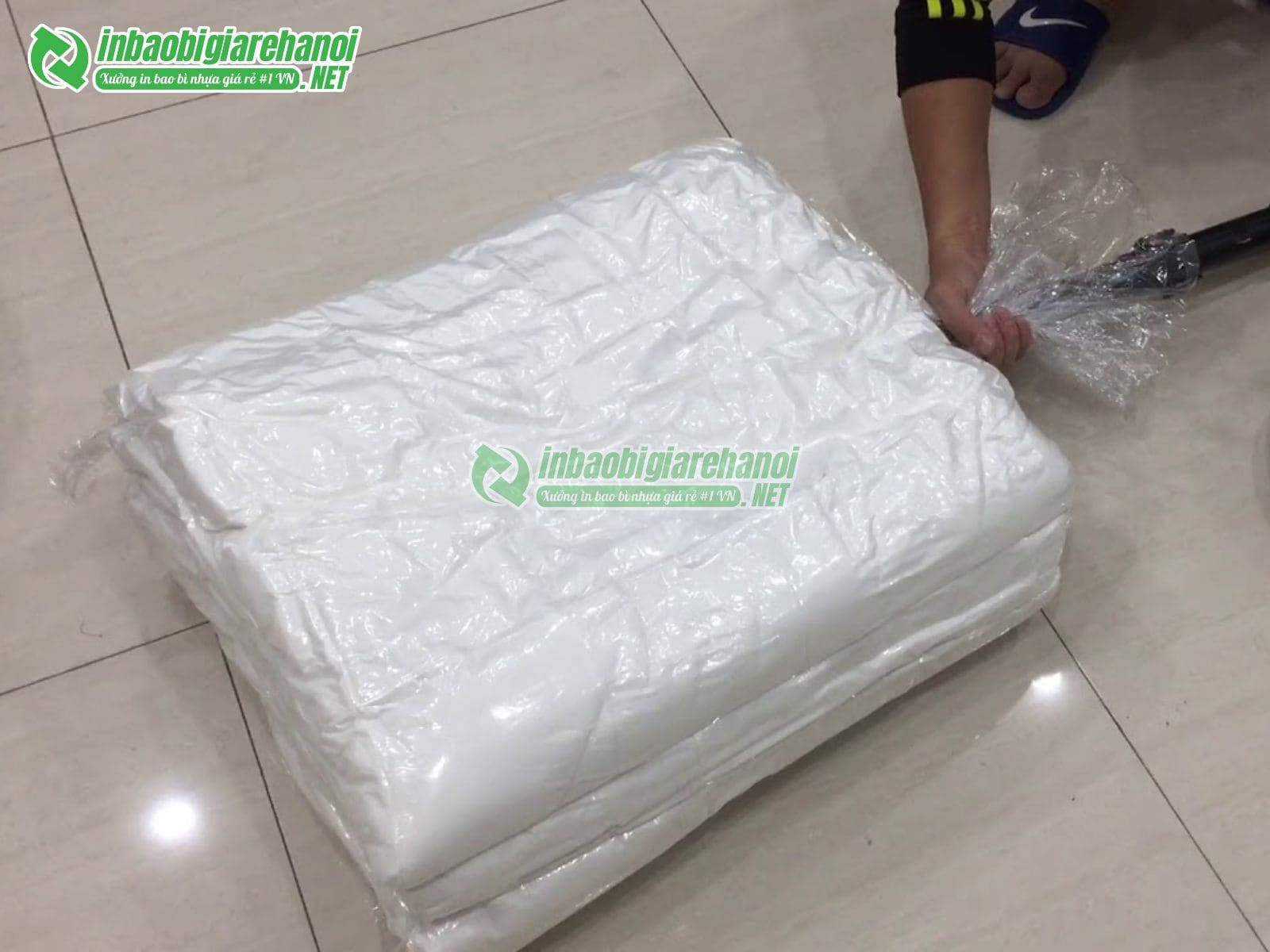 cach-hut-chan-khong-tai-nha-4